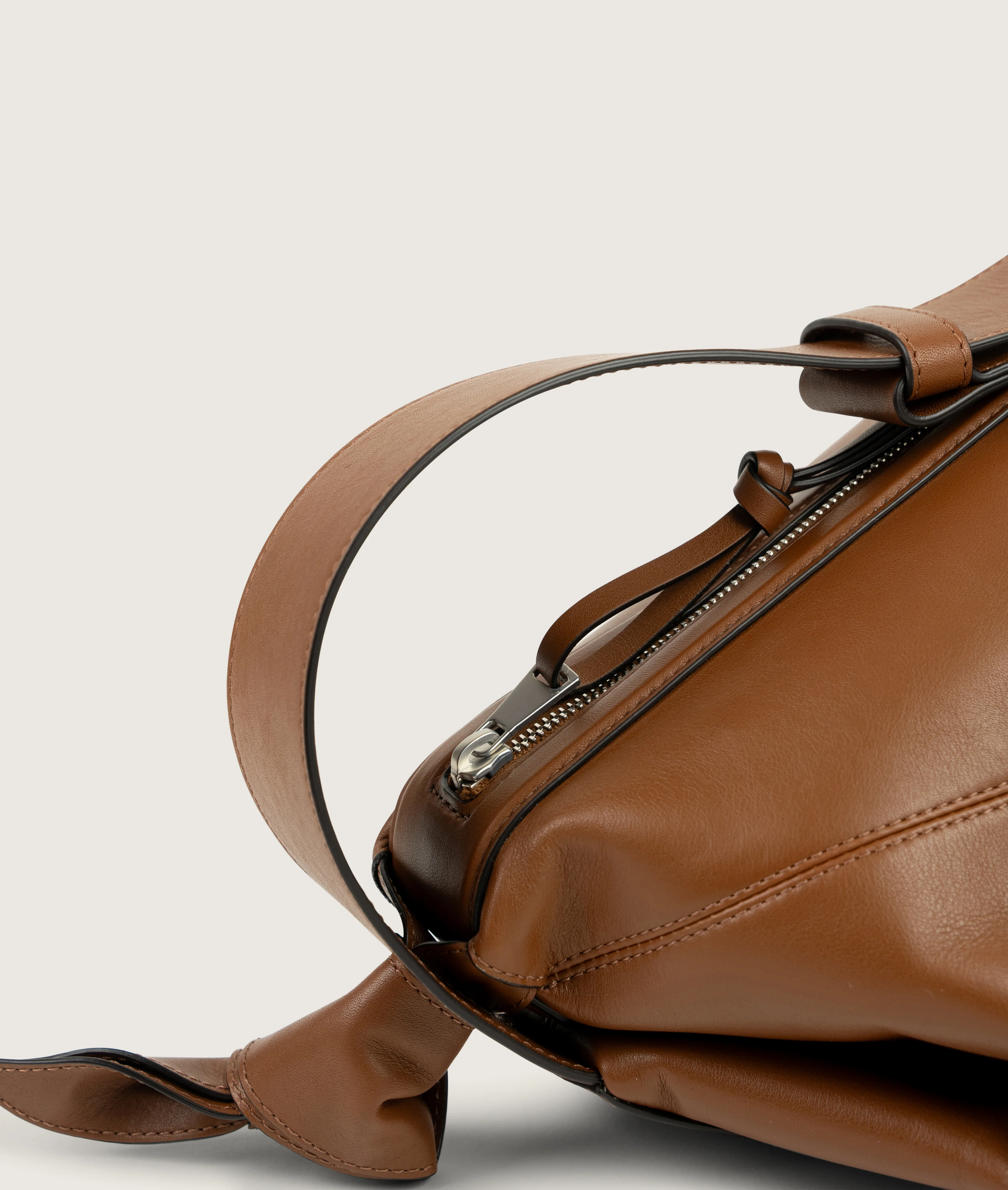 Furoshiki Crossbody Bag M Caramello - Image 6