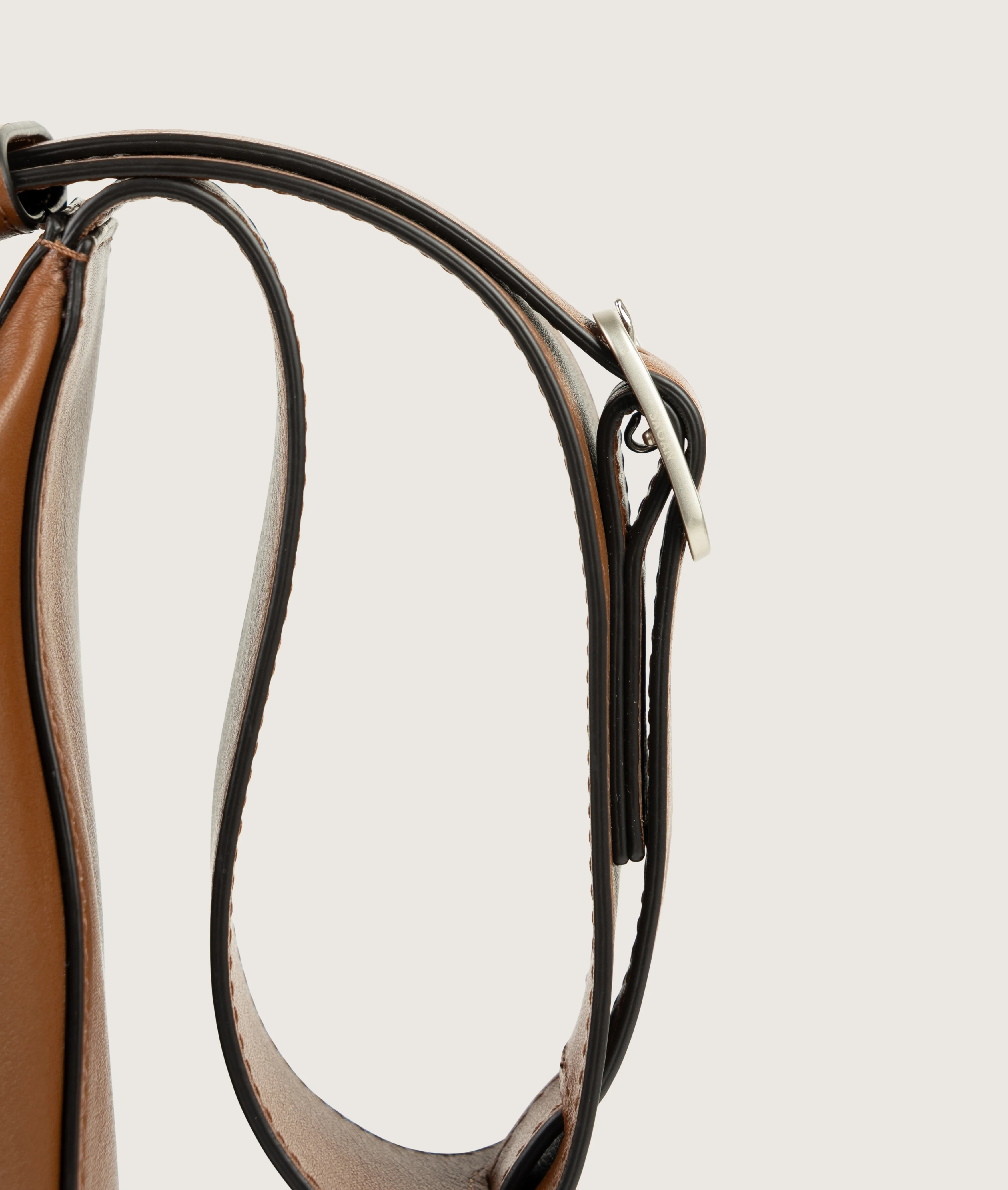 Furoshiki Crossbody Bag M Caramello - Image 7