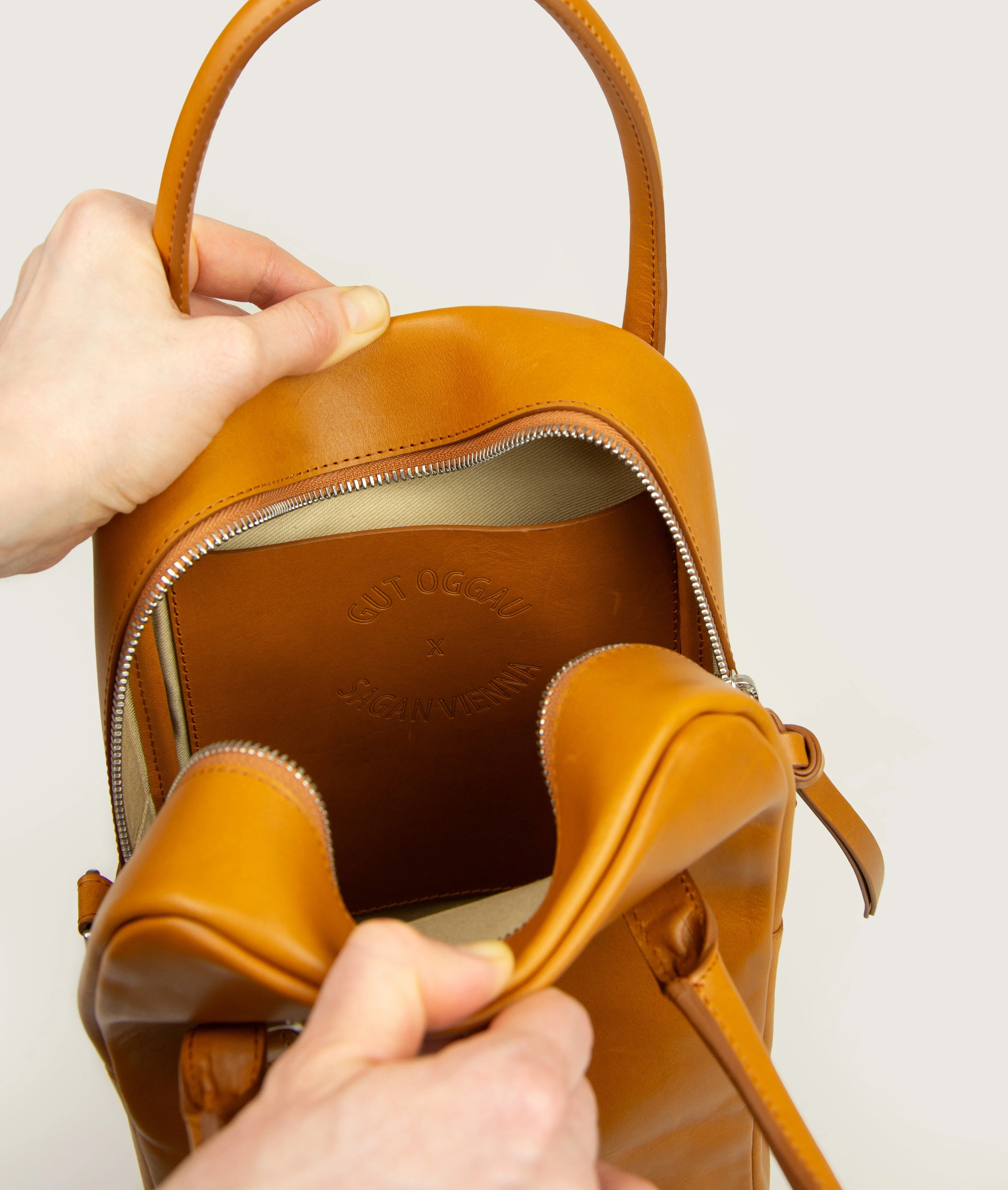 GUT OGGAU x SAGAN Vienna bag white - Image 12