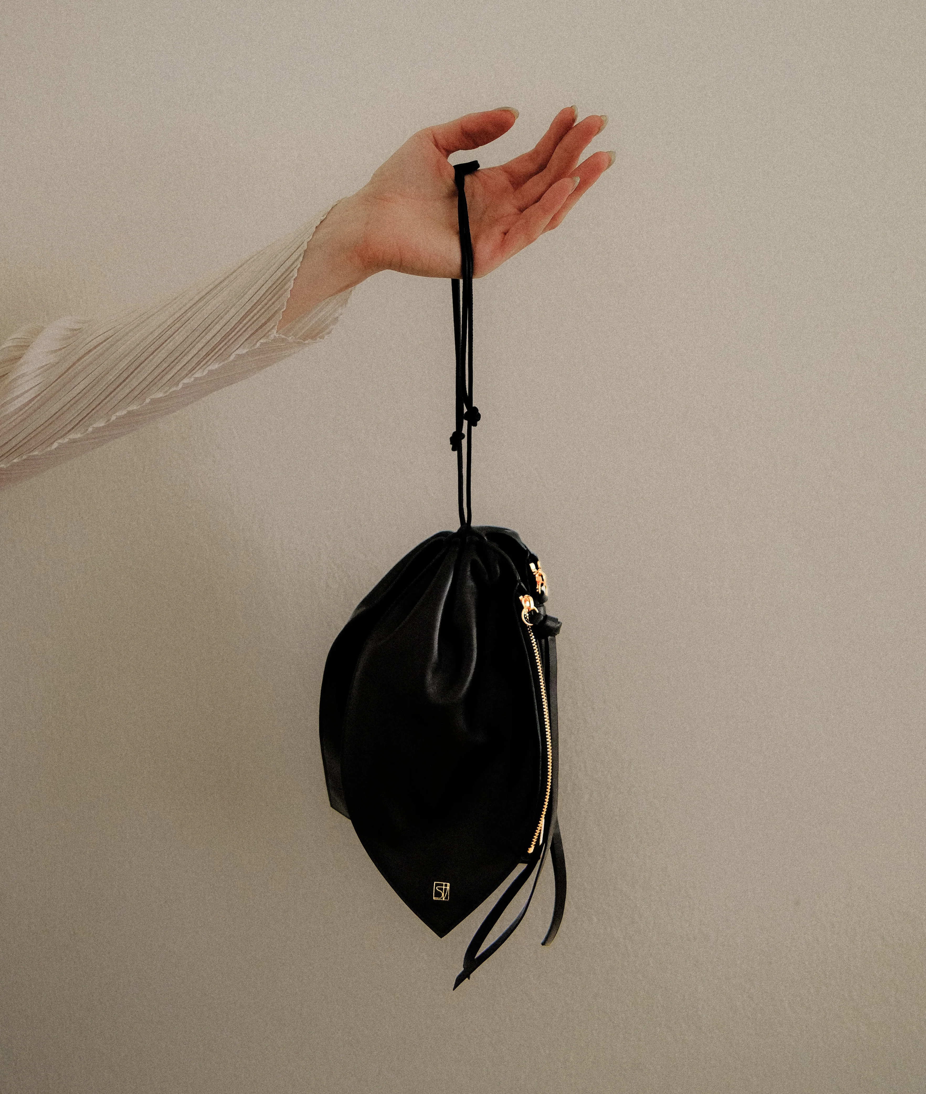 Miser bag small black - Image 6