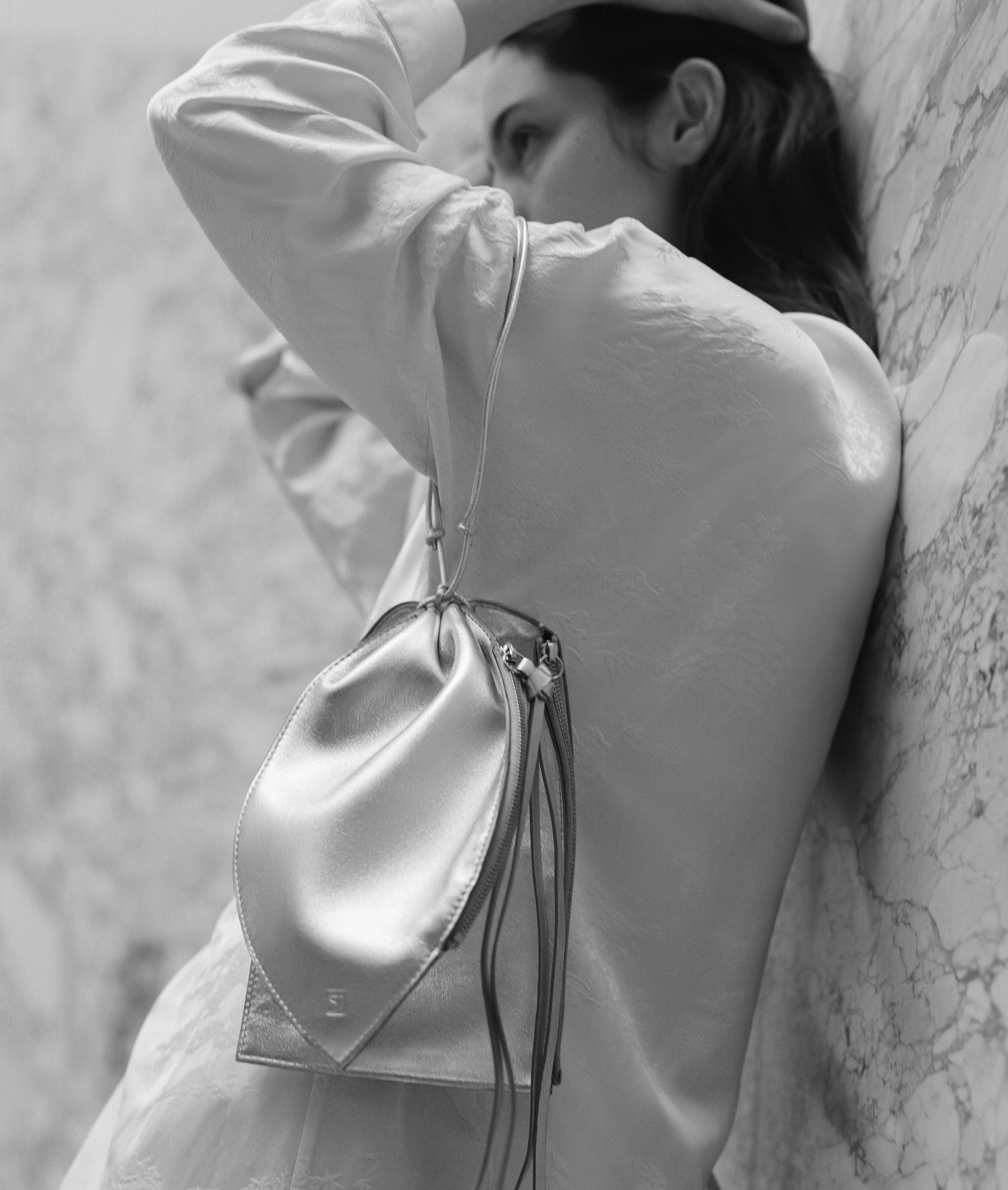 Miser bag small black - Image 7