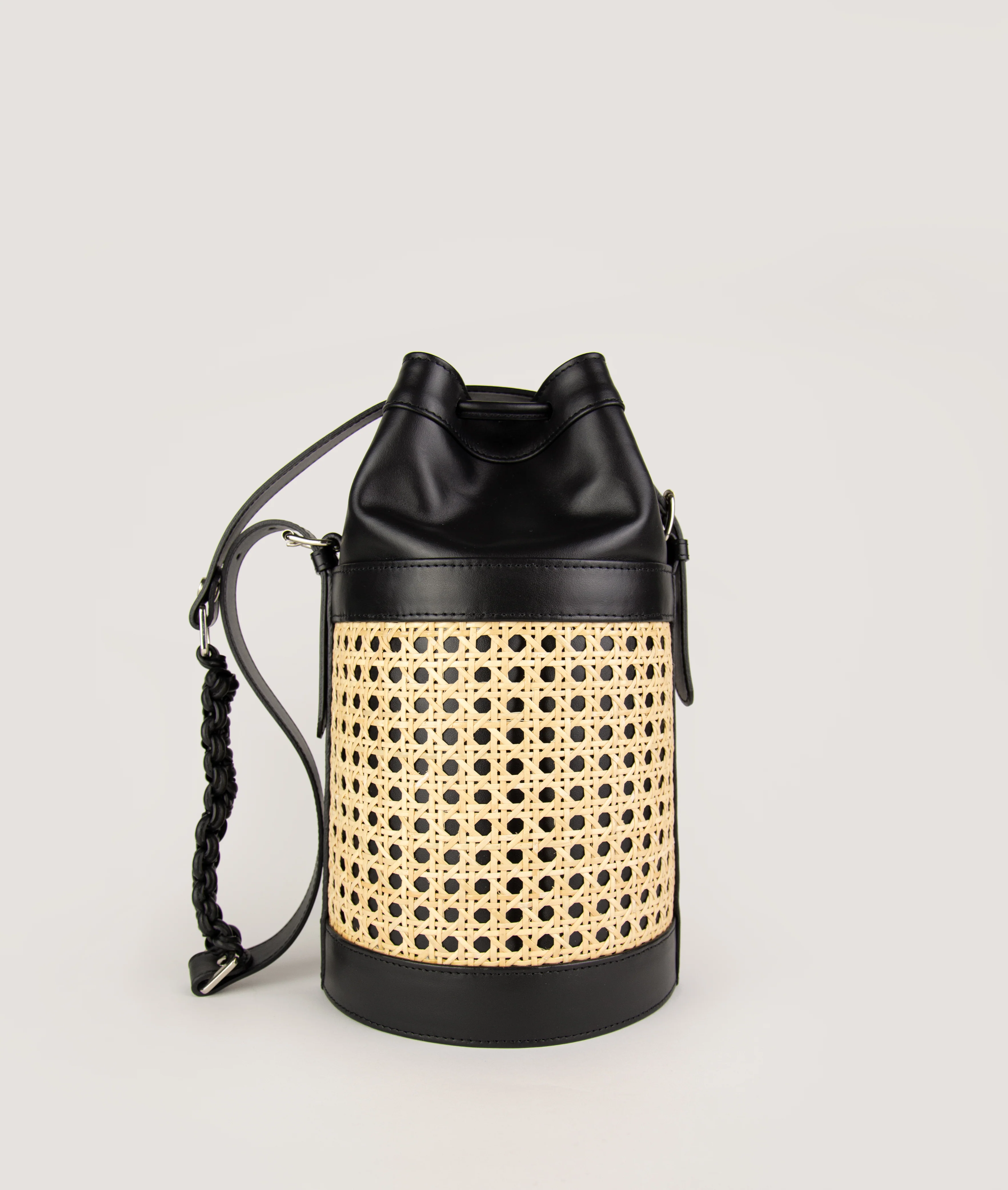Vienna Bucket M Black - Image 3